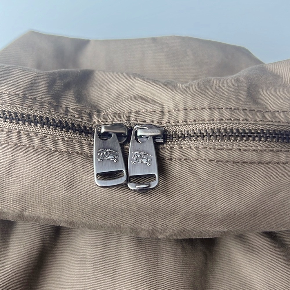 Burberry Children Stylish  Hooded Jacket Sz 4 - Picture 7 of 12